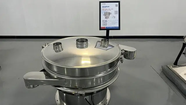【光明網】河南新鄉：向“新”而行 搶占產業發展先機.jpg